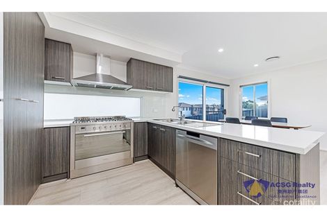 Property photo of 43 Orlagh Circuit Riverstone NSW 2765