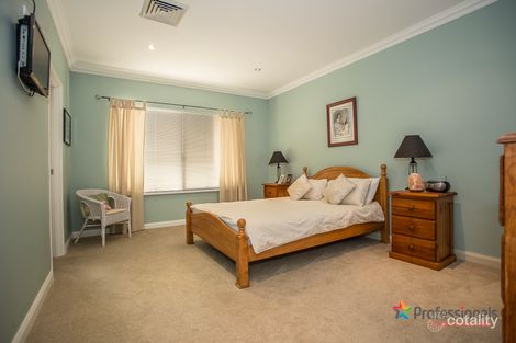 Property photo of 21 Eiffel Circuit Tapping WA 6065