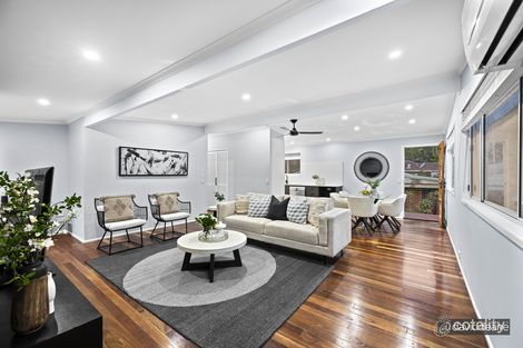 13 Woodlands Ave, Petrie, QLD 4502
