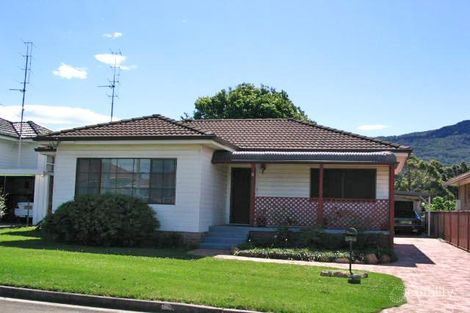 8 Charles Rd, Tarrawanna, NSW 2518