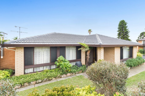 Property photo of 6 Kikori Place Glenfield NSW 2167