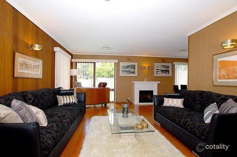 Property photo of 1 Carinya Court Mount Waverley VIC 3149