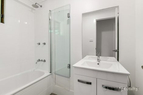 Property photo of 37 Moloney Road Waterford West QLD 4133