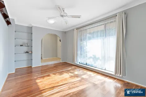 Property photo of 24 Fagence Way Thornlie WA 6108