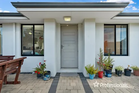 Property photo of 4 Westfield Road Kelmscott WA 6111