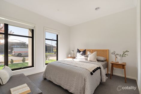 Property photo of 7 Oaky Street Donnybrook VIC 3064