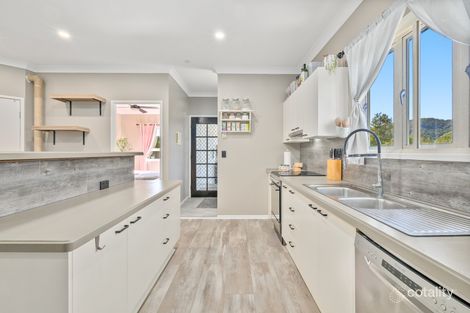 Property photo of 20 Campdraft Place Dayboro QLD 4521