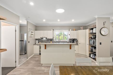 Property photo of 20 Campdraft Place Dayboro QLD 4521