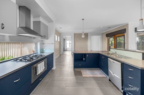 Property photo of 36 The Avenue Caroline Springs VIC 3023