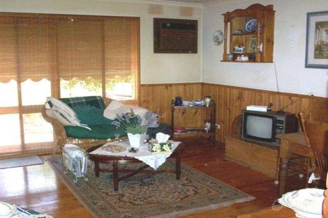 Property photo of 243 Pitt Street Eltham VIC 3095