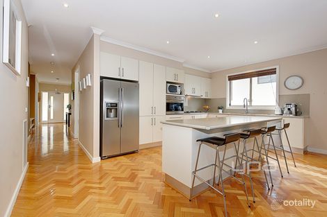 Property photo of 6 Douglas Court Westmeadows VIC 3049