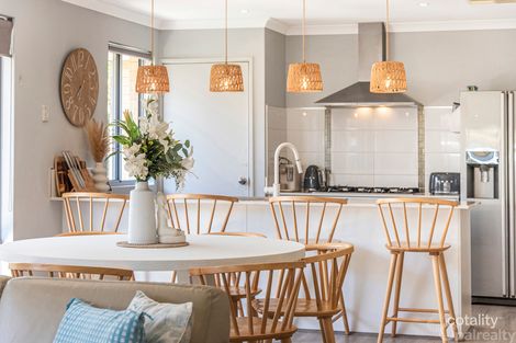 8 Johanna Way, Secret Harbour, WA 6173