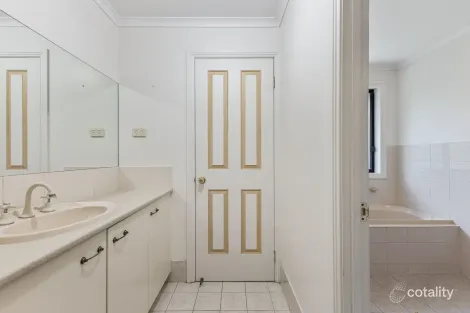 Property photo of 12 Marla Crescent Noarlunga Downs SA 5168