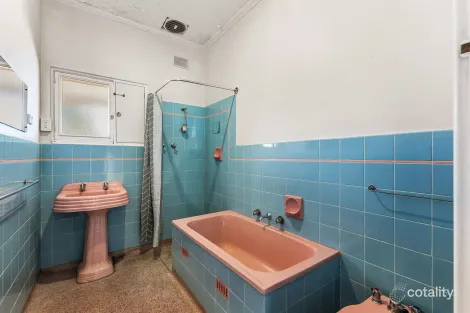 Property photo of 167 Brougham Drive Valley View SA 5093