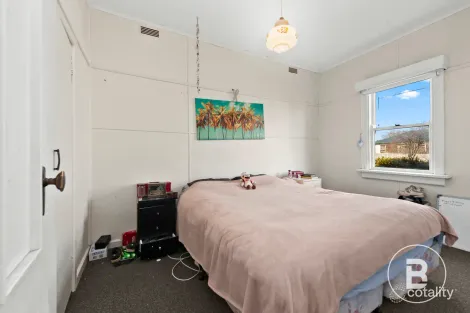 Property photo of 6 Edwards Street Sebastopol VIC 3356