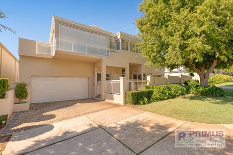 12b Alston Ave, Como, WA 6152