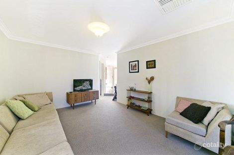 Property photo of 7 Silver Mallee Close Camillo WA 6111