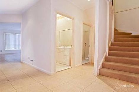 Property photo of 3 Larmar Place West Hoxton NSW 2171
