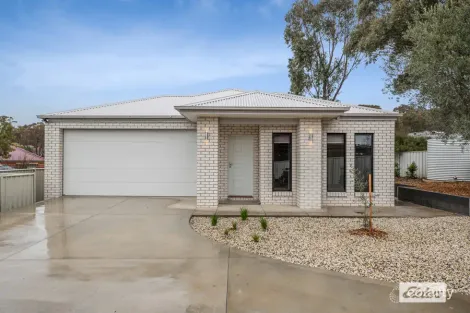 5a Anita Ct, Kangaroo Flat, VIC 3555