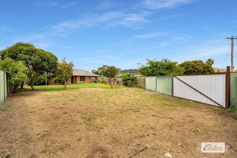 Property photo of 27 Gayview Drive West Wodonga VIC 3690