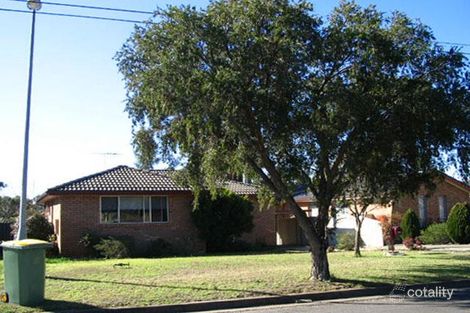 Property photo of 13 Hunter Street St Clair NSW 2759