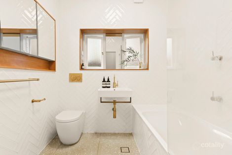Property photo of 2/45 Sir Thomas Mitchell Road Bondi Beach NSW 2026