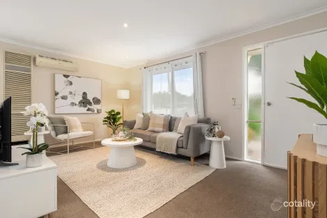 Property photo of 4 Alter Court Skye VIC 3977