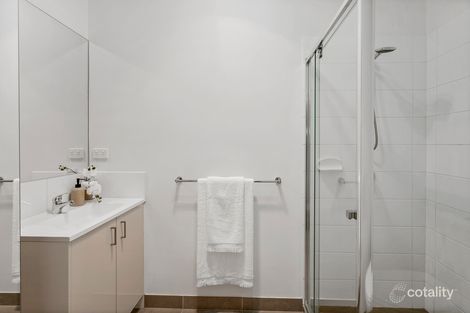 Property photo of 22 Obrien Parade Pakenham VIC 3810