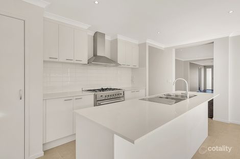 Property photo of 5 Allerby Crescent Mickleham VIC 3064