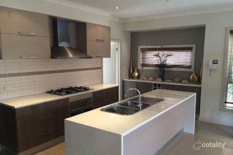 Property photo of 89 Oakview Parade Caroline Springs VIC 3023