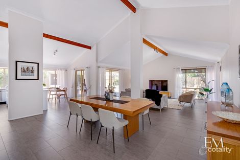 Property photo of 19 Hollingsworth Way Leeming WA 6149