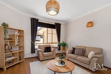 Property photo of 19 Hollingsworth Way Leeming WA 6149