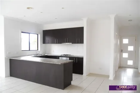 Property photo of 1/231 Thames Boulevard Tarneit VIC 3029