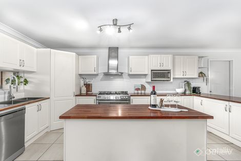 Property photo of 9 Commonwealth Terrace Sandhurst VIC 3977