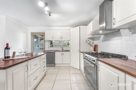 Property photo of 9 Commonwealth Terrace Sandhurst VIC 3977