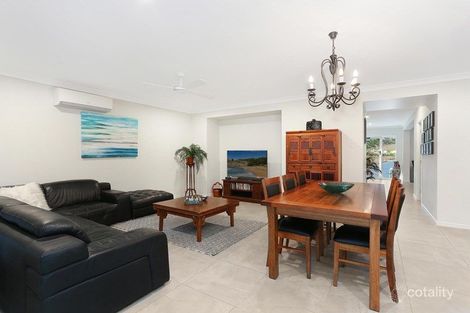 Property photo of 4 Heeterra Court Elanora QLD 4221