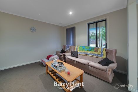 Property photo of 3 Miller Close Drouin VIC 3818