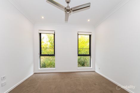 Property photo of 3 Exalt Place Park Ridge QLD 4125