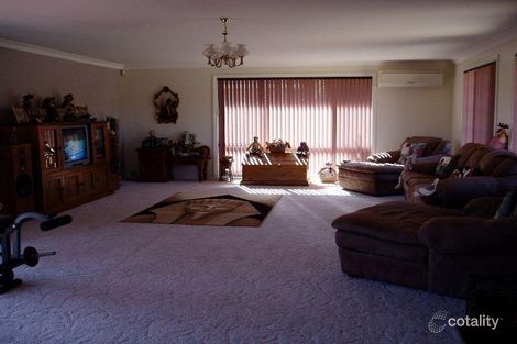 Property photo of 25 Kent Avenue Orange NSW 2800