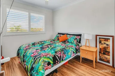 Property photo of 25/75-77 Bayview Street Runaway Bay QLD 4216