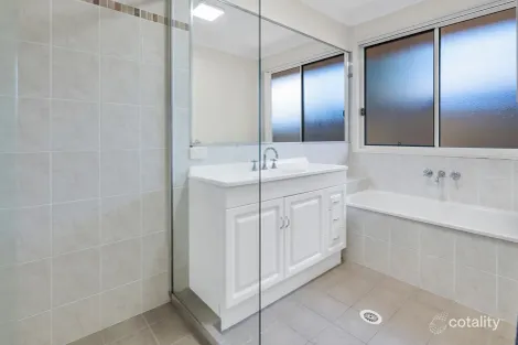 Property photo of 8 Greenleaf Street Upper Coomera QLD 4209