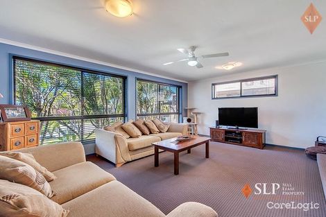 Property photo of 32 Ashford Road Helensvale QLD 4212