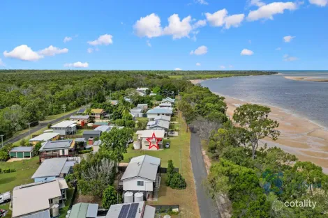 25 Walkers Point Esp, Woodgate, QLD 4660