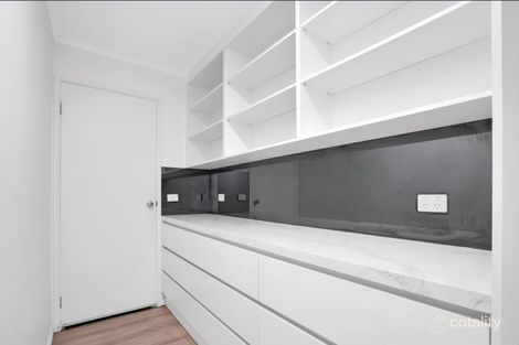Property photo of 4 Elkhorn Way Point Cook VIC 3030