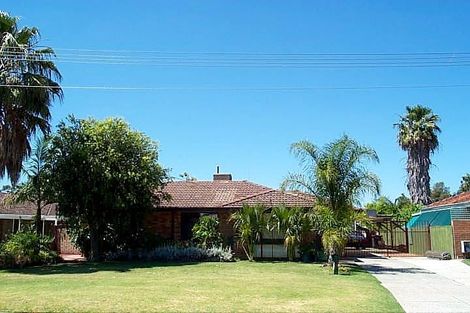 Property photo of 9 Eclipse Way Beckenham WA 6107