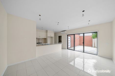 Property photo of 2/25 Carrington Street Sydenham VIC 3037