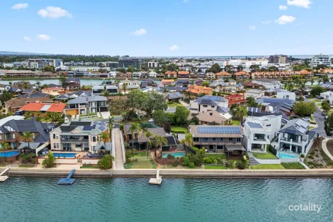 27 Sir John Marks Dr, West Lakes, SA 5021