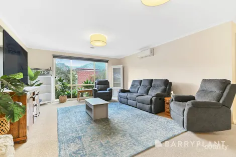 Property photo of 29 Hartsmere Drive Berwick VIC 3806