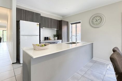 Property photo of 51 Spruce Circuit Hillcrest QLD 4118