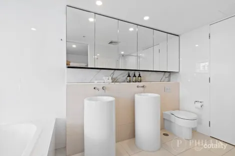 Property photo of 20501/21 Elizabeth Avenue Broadbeach QLD 4218